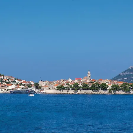Holiday home 4 Bedroom Amazing Home In Vela Luka