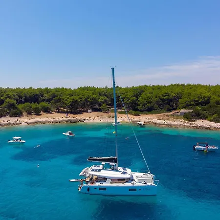 4 Bedroom Amazing Home In Vela Luka