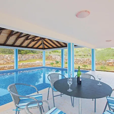 Nyaraló Four-bedroom 03