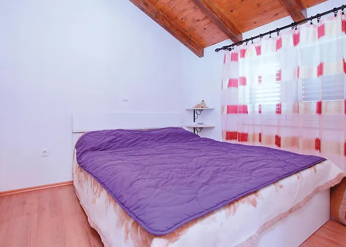 Four-bedroom 03 בית נופש *